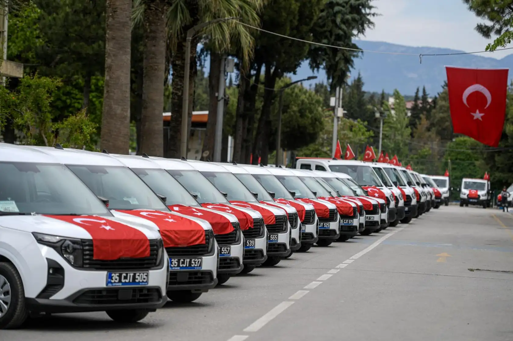 İzmir Büyükşehir Belediyesi'nden yangın ve afetlere karşı dev yatırım!