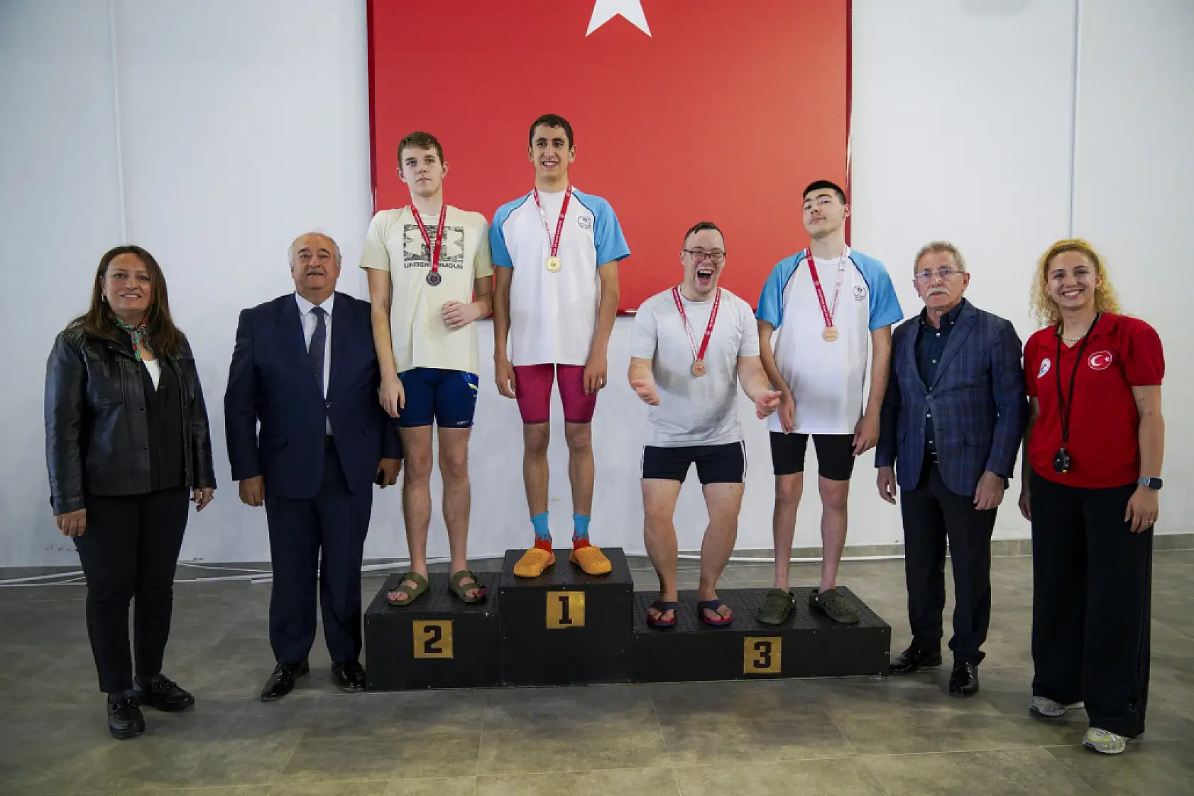 Aliağa'da imkanlar sınıfı geçti: Özel sporcular bu organizasyonla parladı