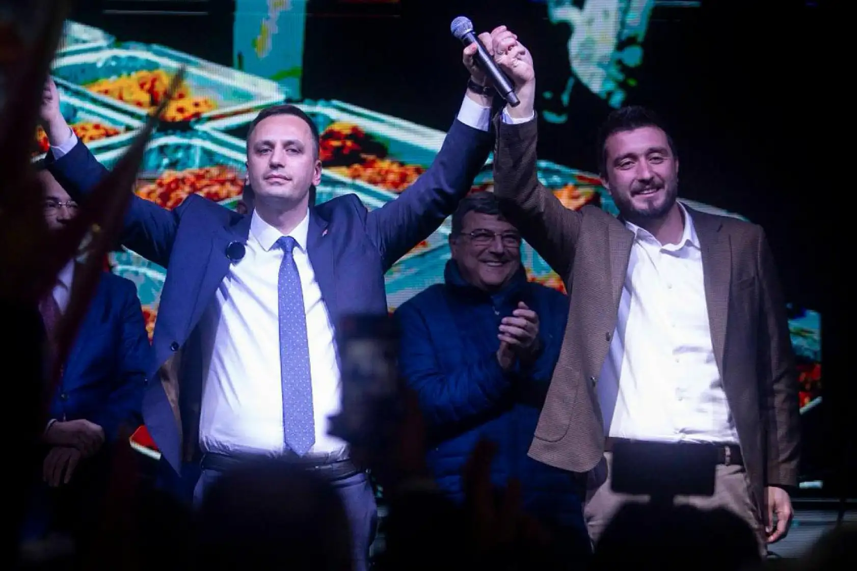 Bornova'da o mahallede adı sonsuza dek yaşayacak