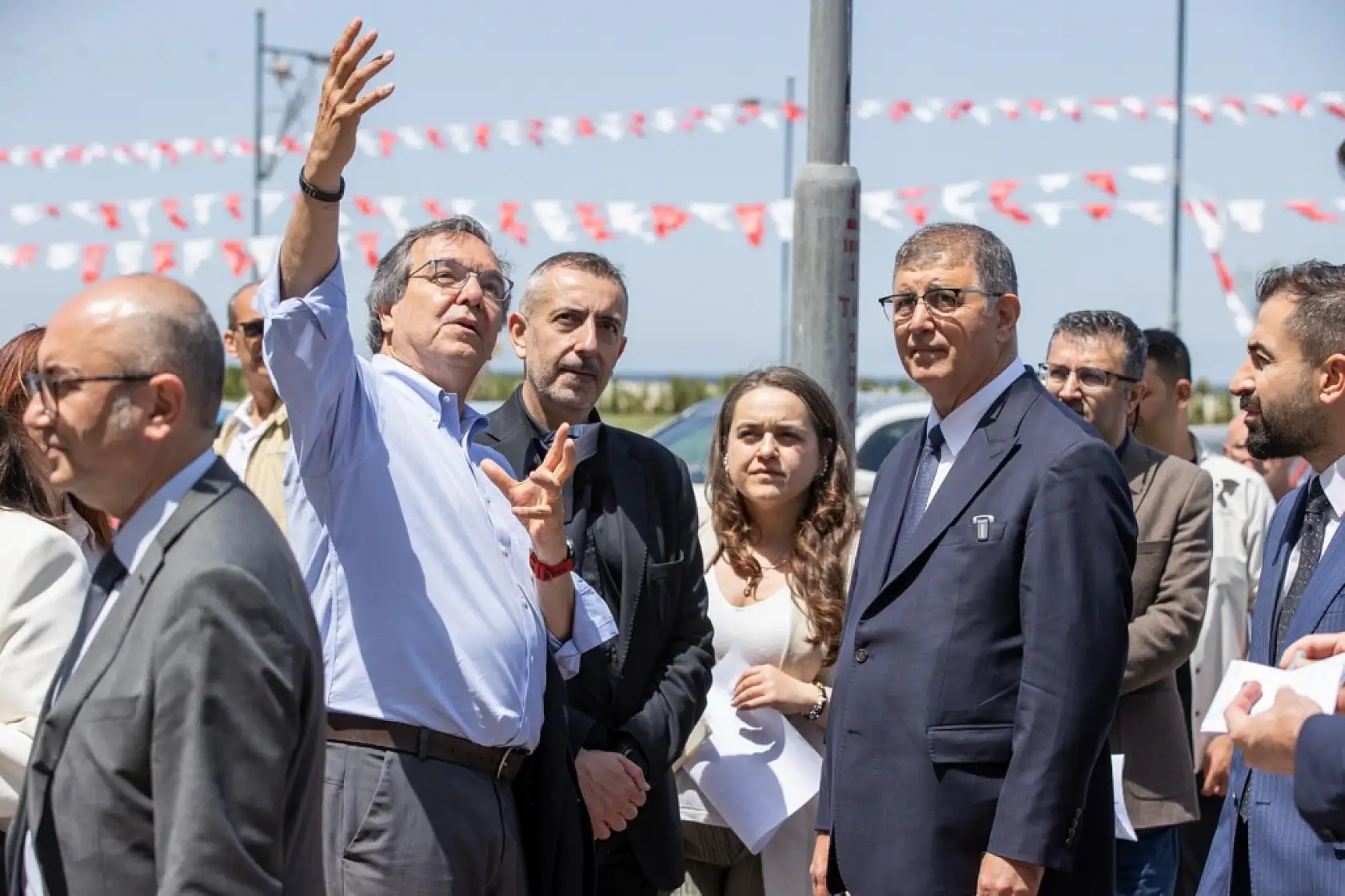 Kordon'da neler oluyor? Ünlü şehir plancısı o sokaklar için geldi