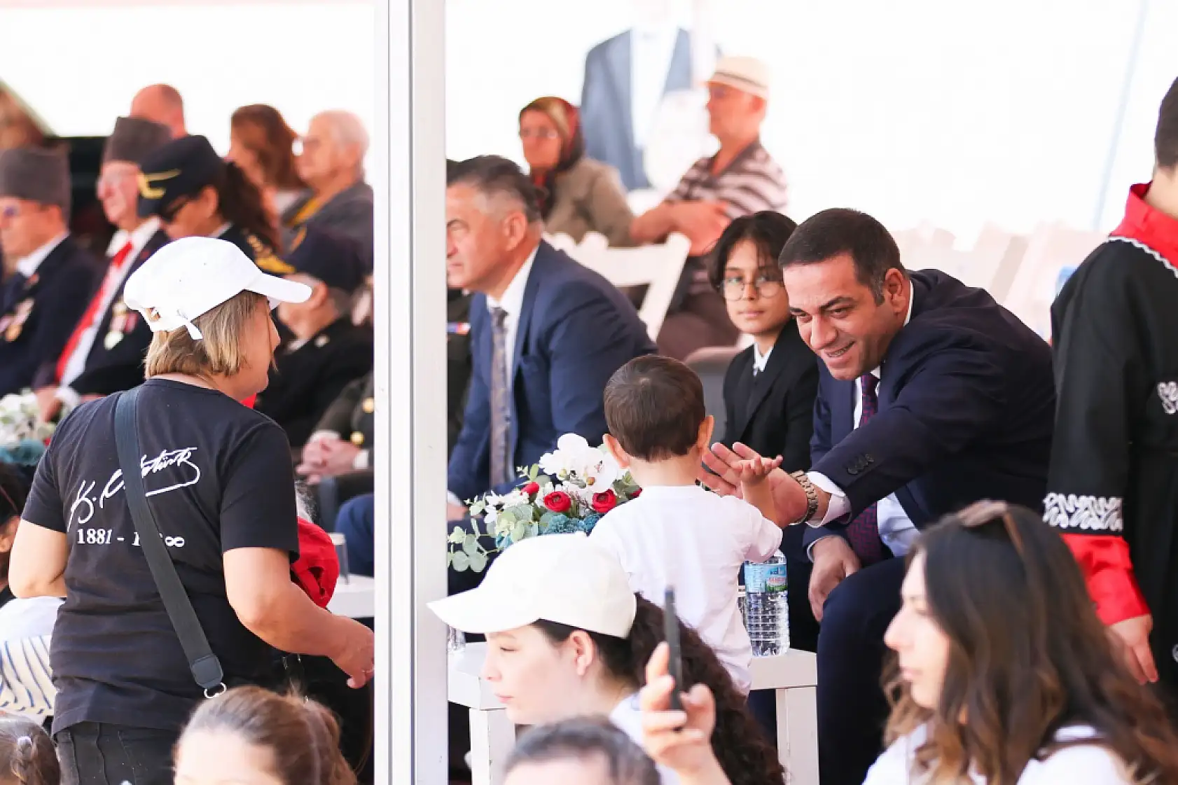 Narlıdere'de 23 Nisan Coşkusu meydanlara sığmadı