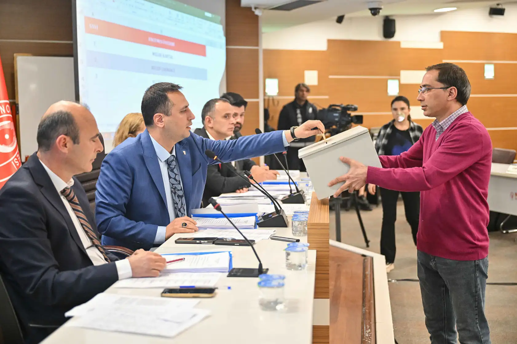 Bornova'da 2024 faaliyet raporu meclisten geçti | 1 yılda neler yapıldı?