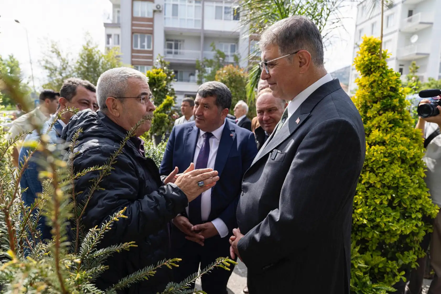 Bayındır'da çiçek festivali coşkusu Başkan Tugay'la taçlandı
