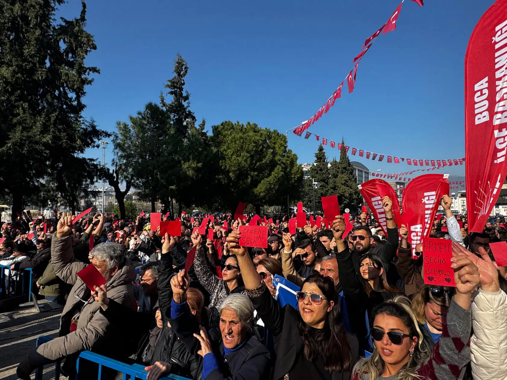 Kemalpaşa'dan iktidara kırmızı kart!