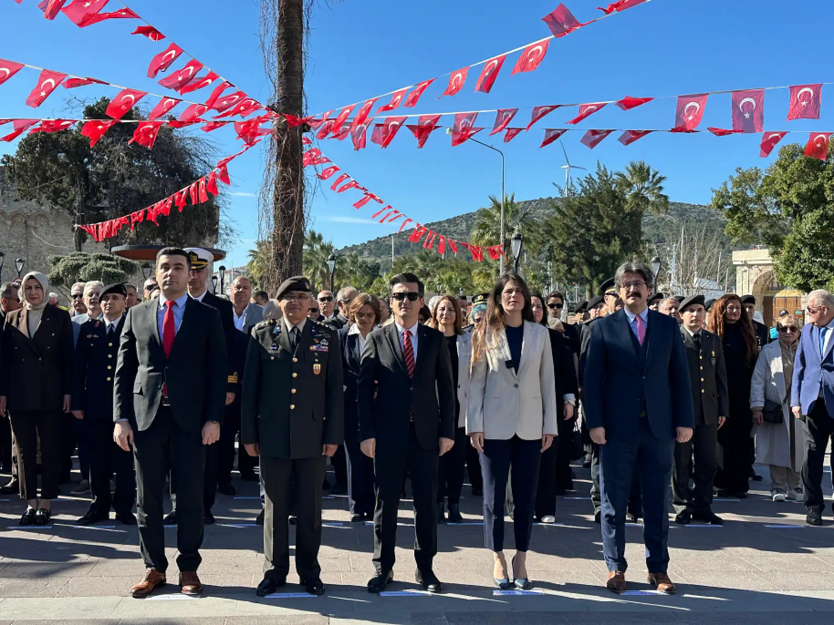 18 Mart'ta Çeşme'de gururlandıran tören