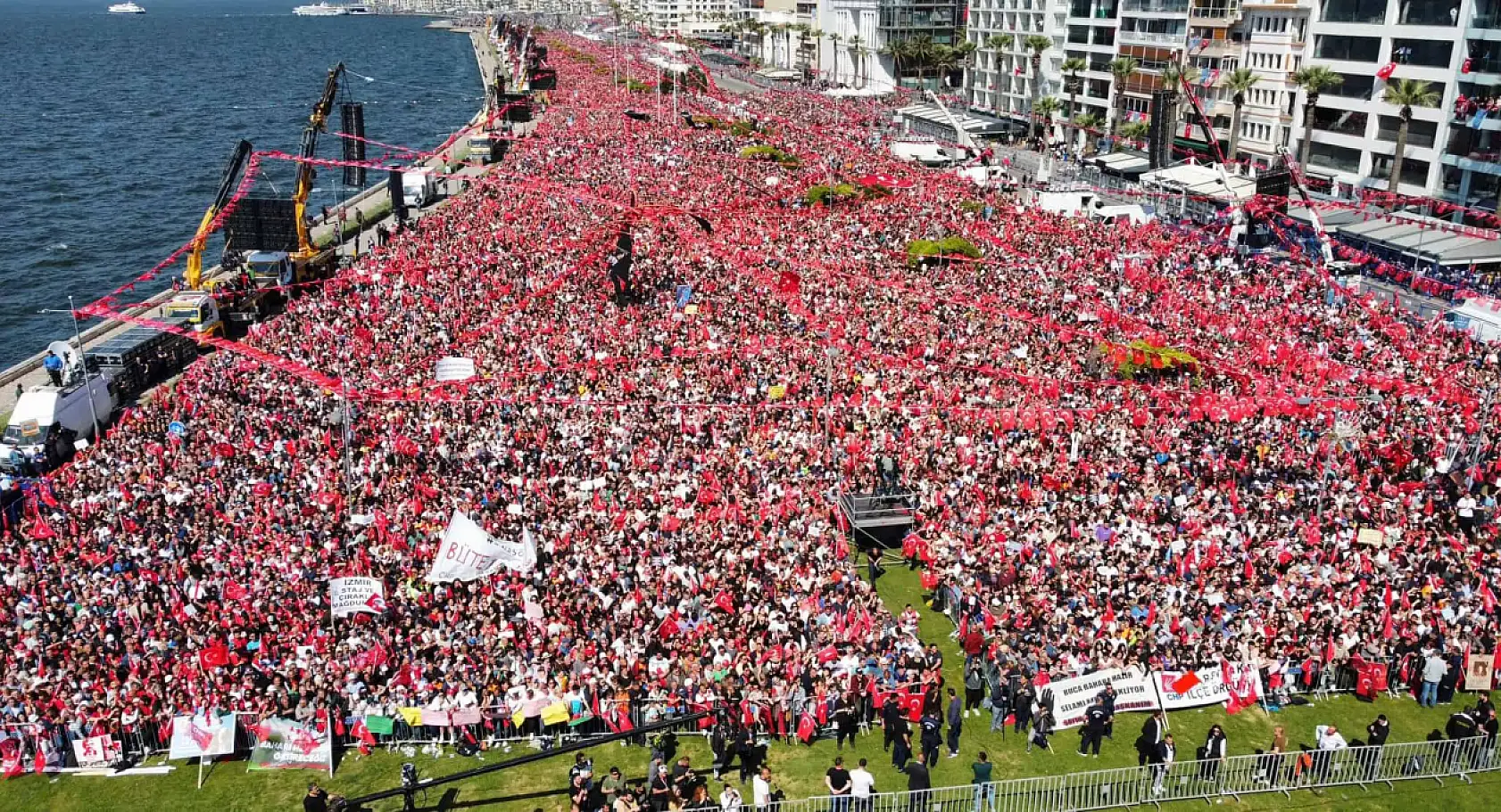CHP İzmir'i ayağa kaldırıyor: 19 Mayıs mitingine başkanlardan çağrı