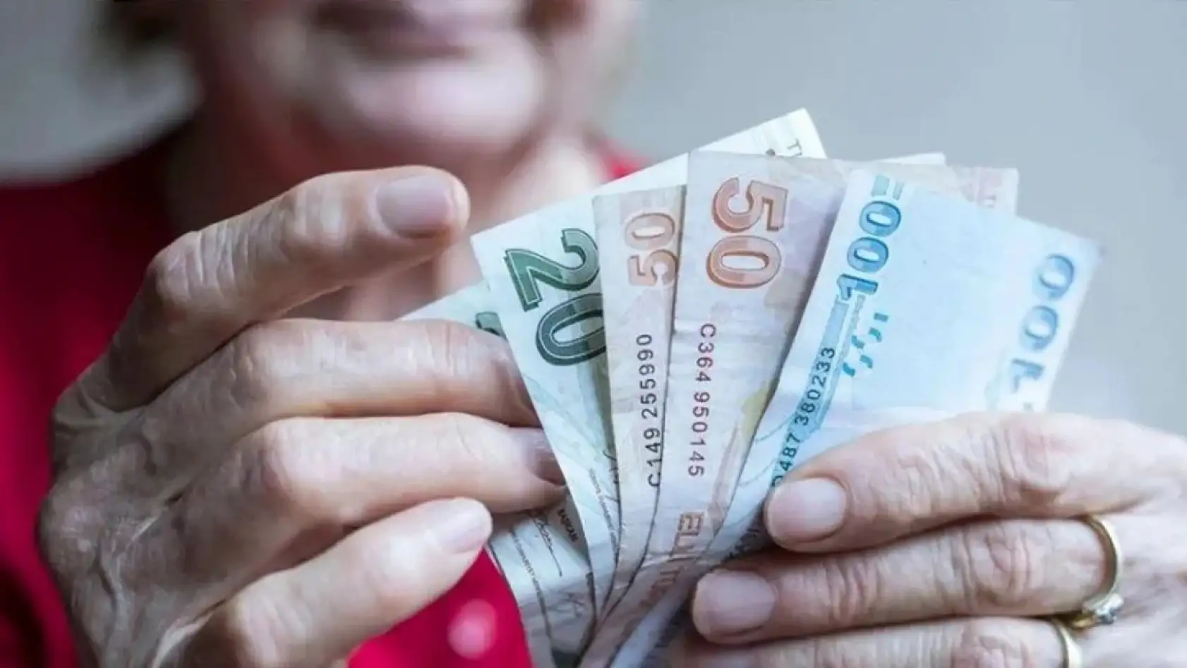 Bayram ikramiyesi artacak mı? Yeni düzenleme kimleri kapsayacak?
