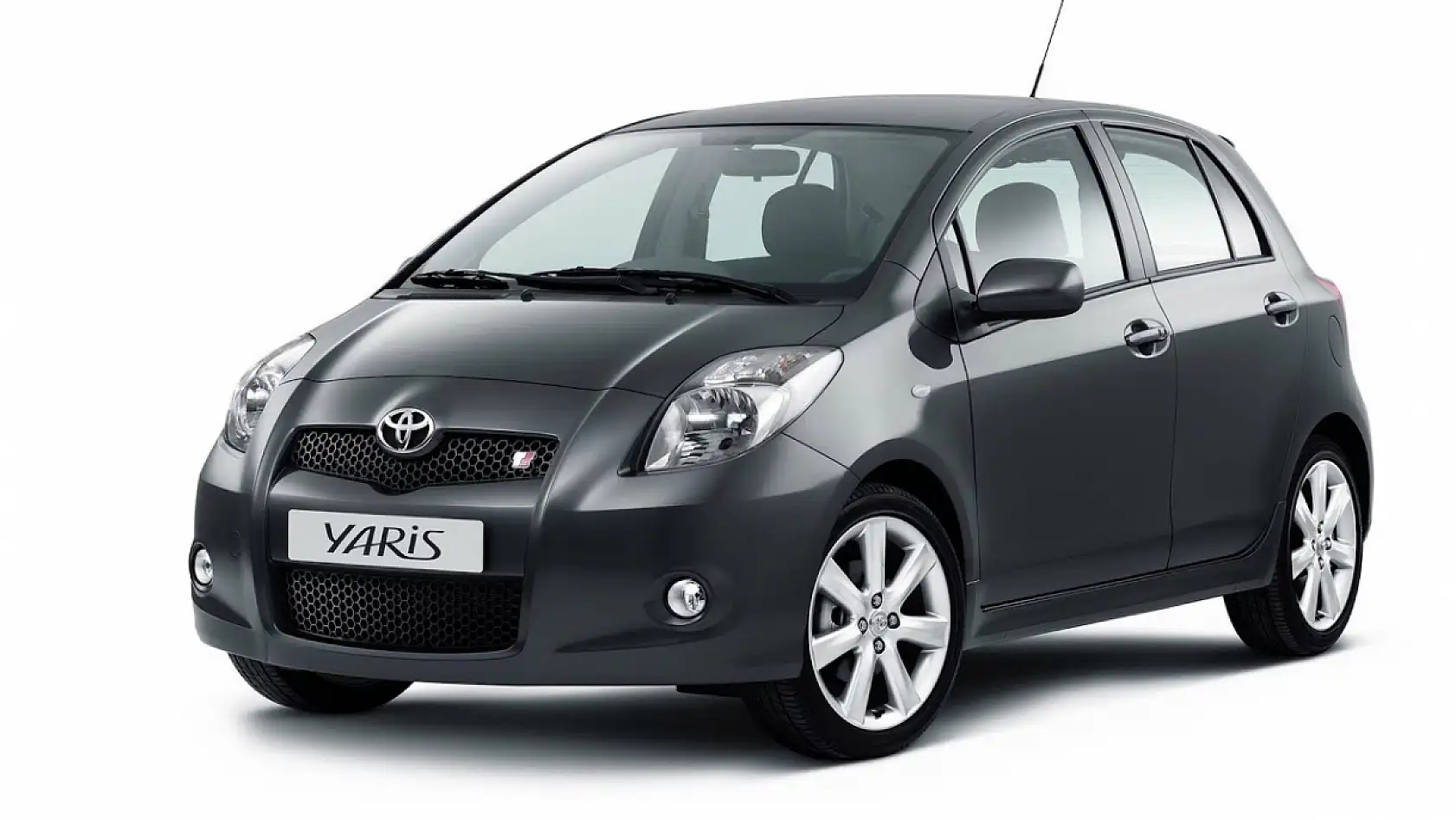 Renault Clio yerine hibrit Toyota Yaris: İşte yeni fiyat listesi