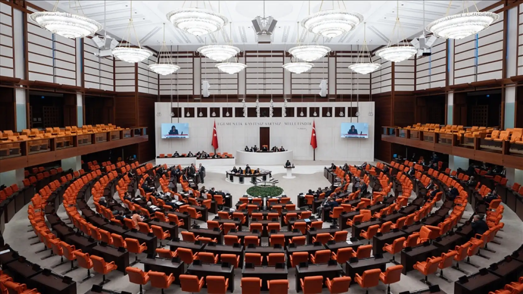 10. Yargı Paketi Meclis'e sunuldu: Genel af çıkacak mı?