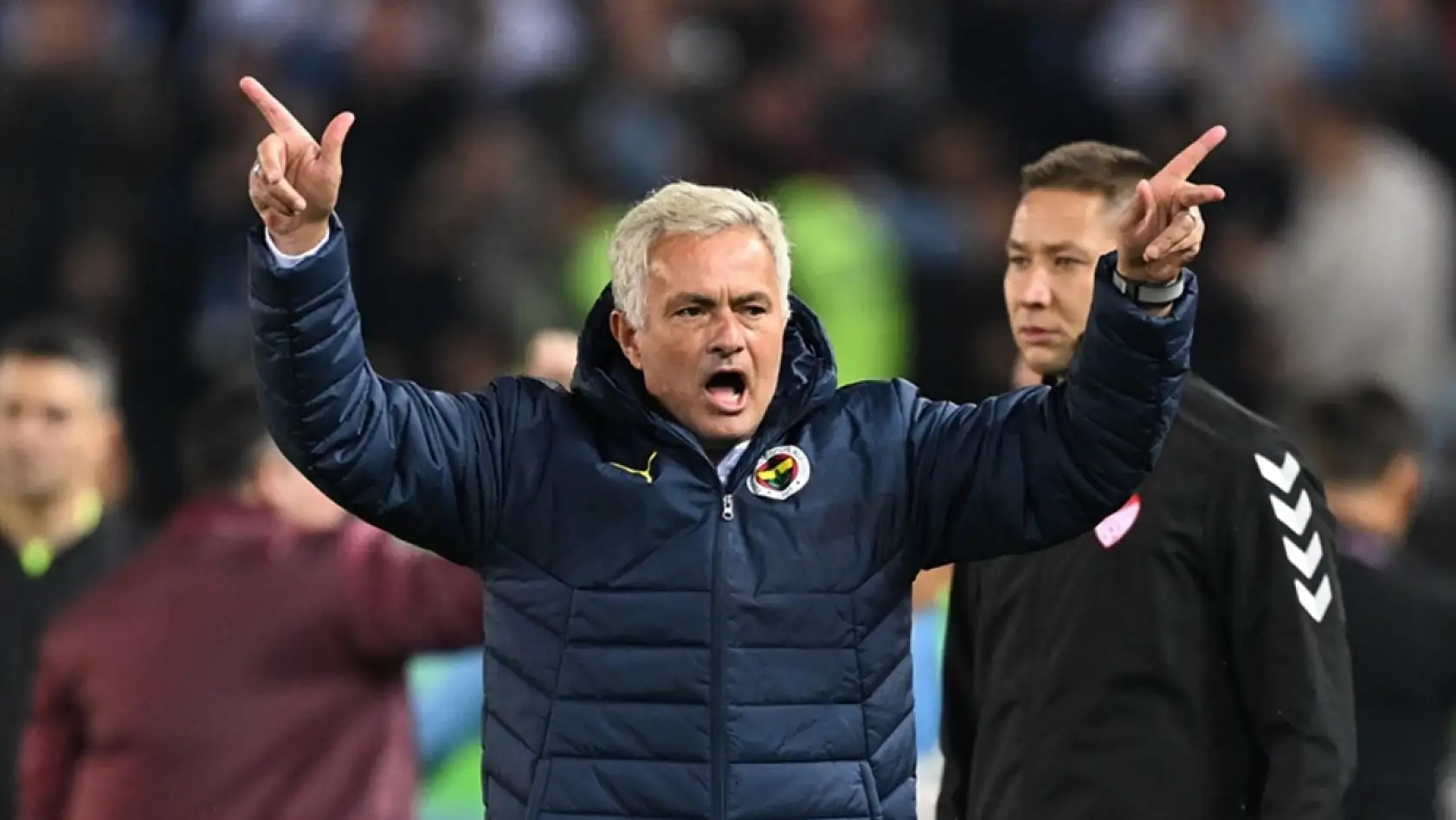 Fenerbahçe'de Mourinho dönemi sona mı eriyor? İşte yeni teknik direktör adayları!