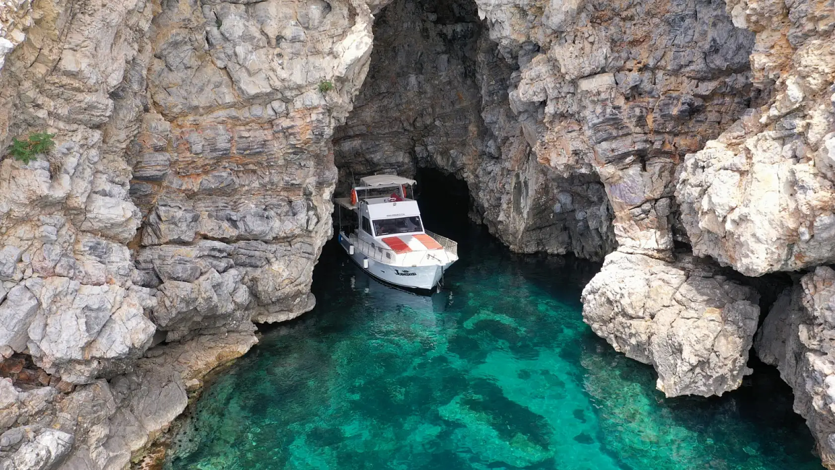 Sadece denizyoluyla ulaşılan cennetler: 2025'in Urla Tekne Turu tavsiyeleri