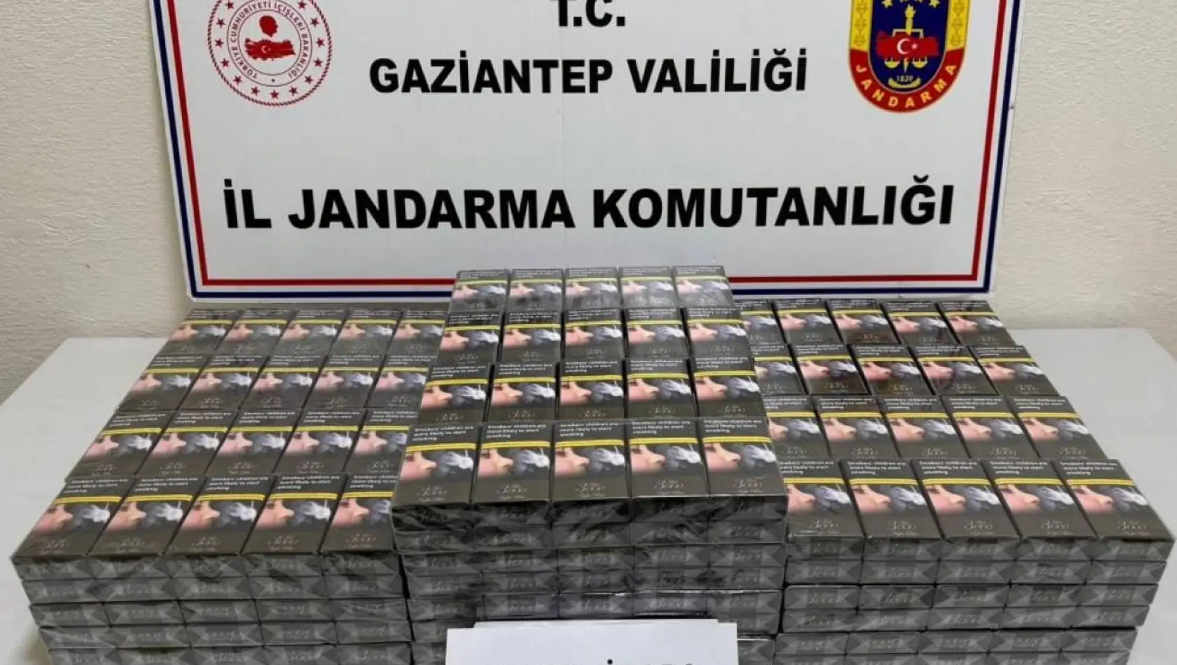 1 milyon TL değerinde kaçak sigara operasyonu: Gözaltılar var