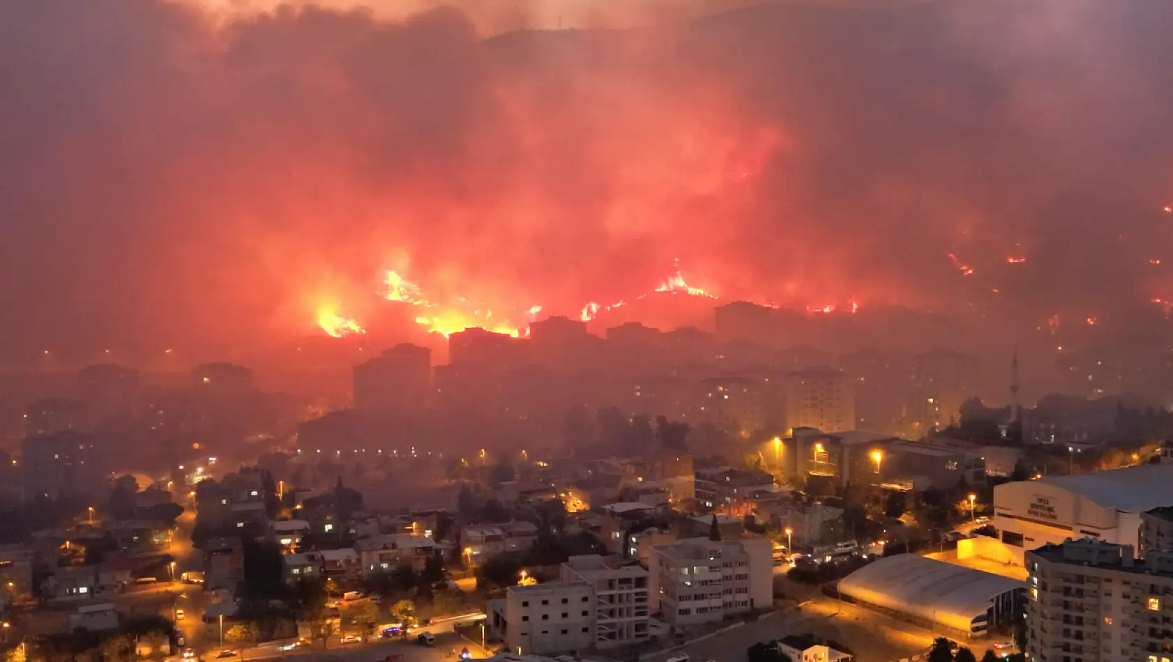 4 gün süren Karşıyaka yangınından geriye hüzün dolu fotoğraflar kaldı