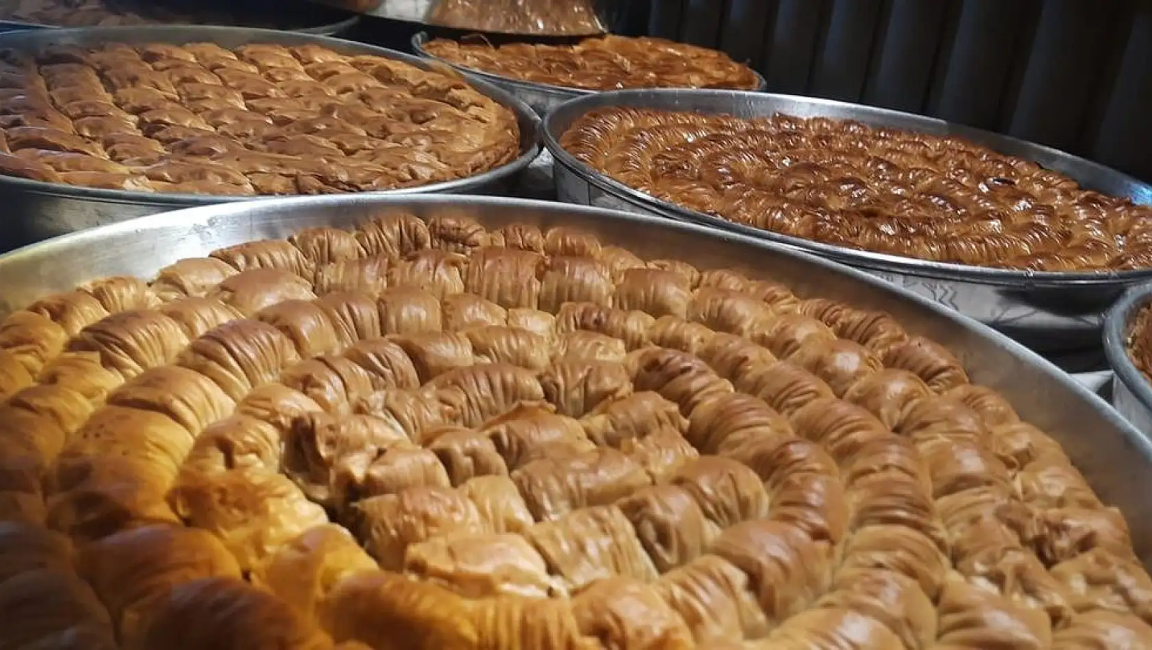 80 katlı baklava ve kurusuna yoğun ilgi