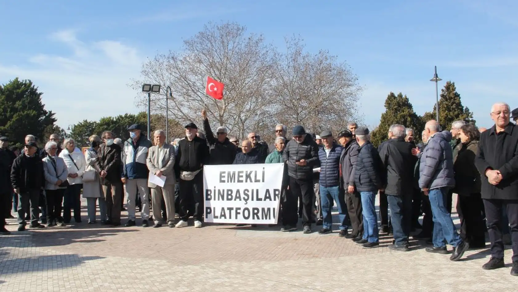 Atila Sertel: Binbaşıların da maaşları hızla eridi