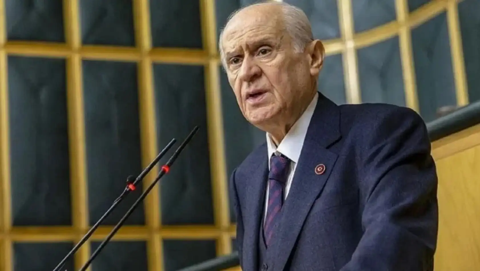 Bahçeli'nin hayatı kitap olacak