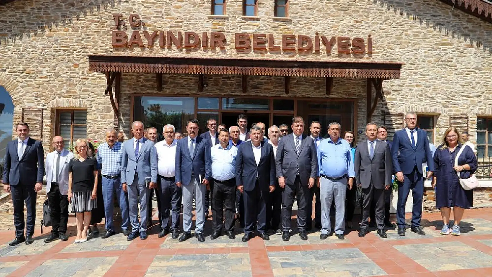 Başkan Tugay'dan Bayındır'a çözüm ziyareti