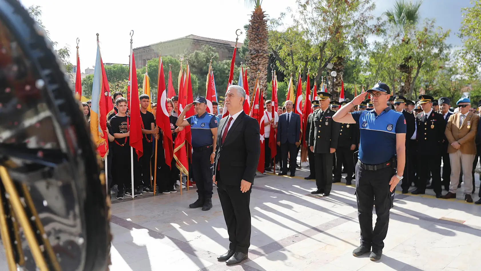 Bergama'nın kurtuluşu coşkuyla kutlandı