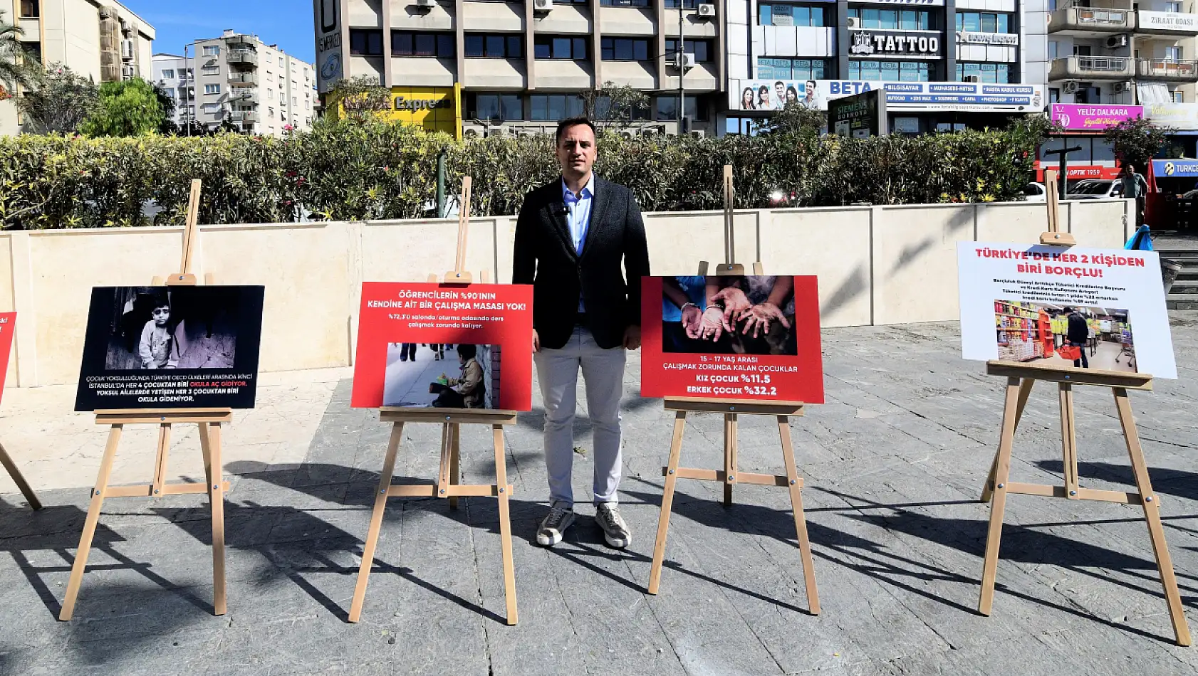 Bornova'da yoksullukla mücadelede çarpıcı farkındalık sergisi!