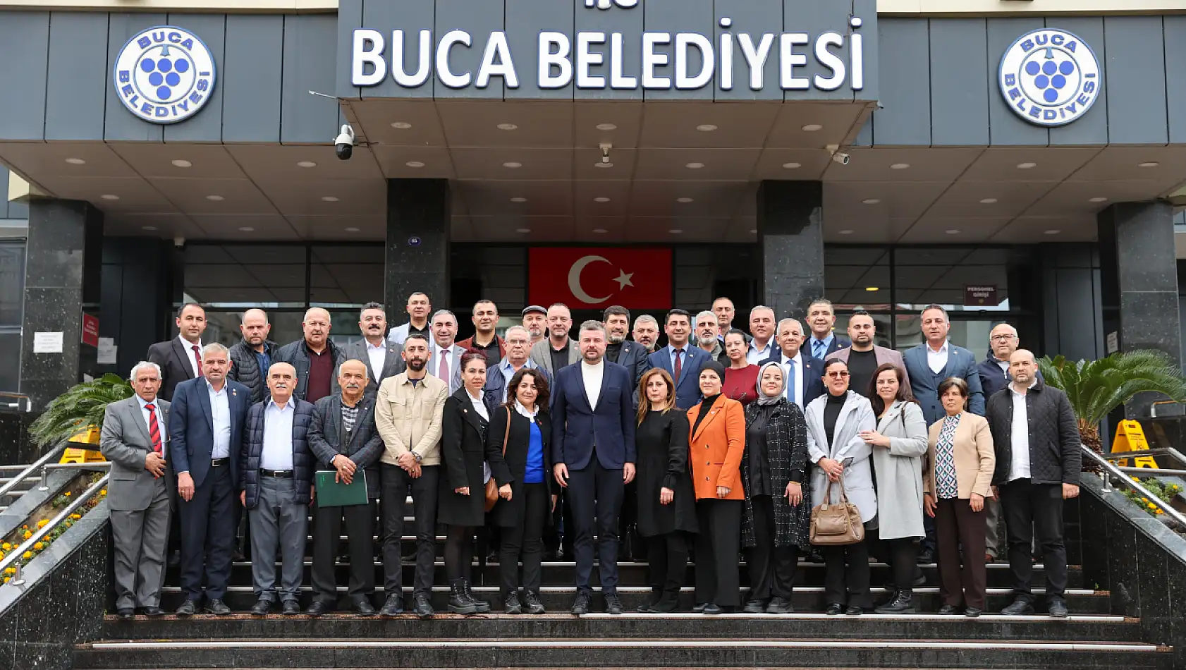 Buca'da el birliğiyle hizmet seferberliği