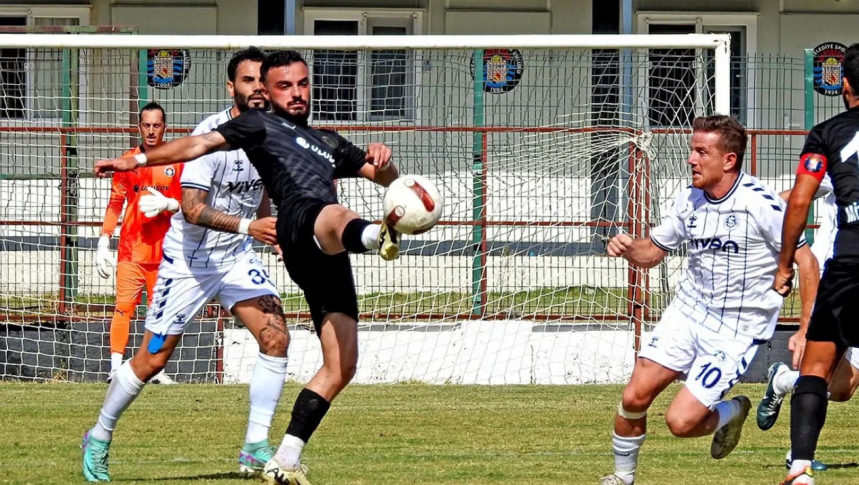 Çeşme Belediyespor lige iyi başlangıç yapamadı