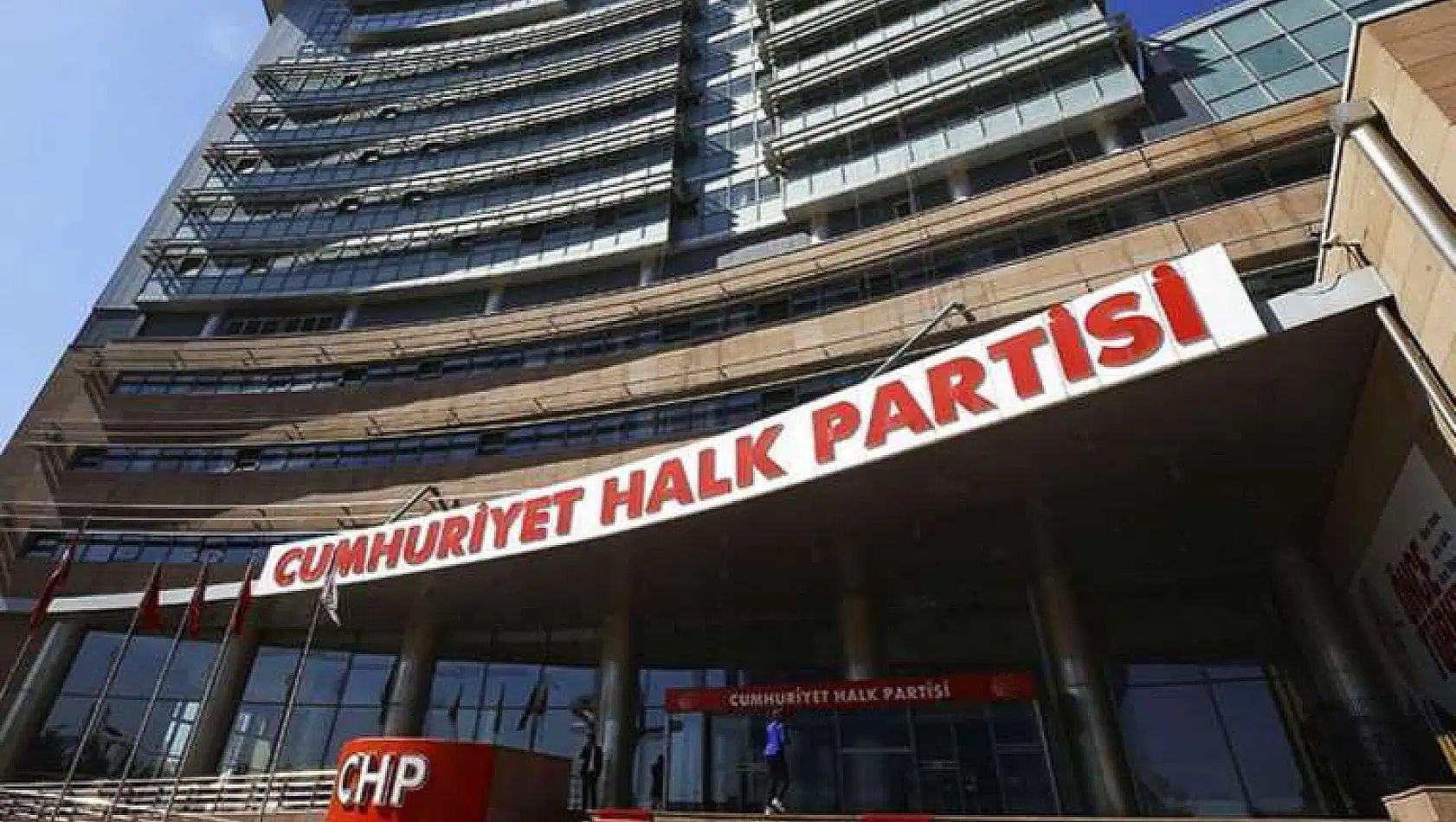 CHP’de 130 milletvekilinden çoğu Kılıçdaroğlu için imza verdi