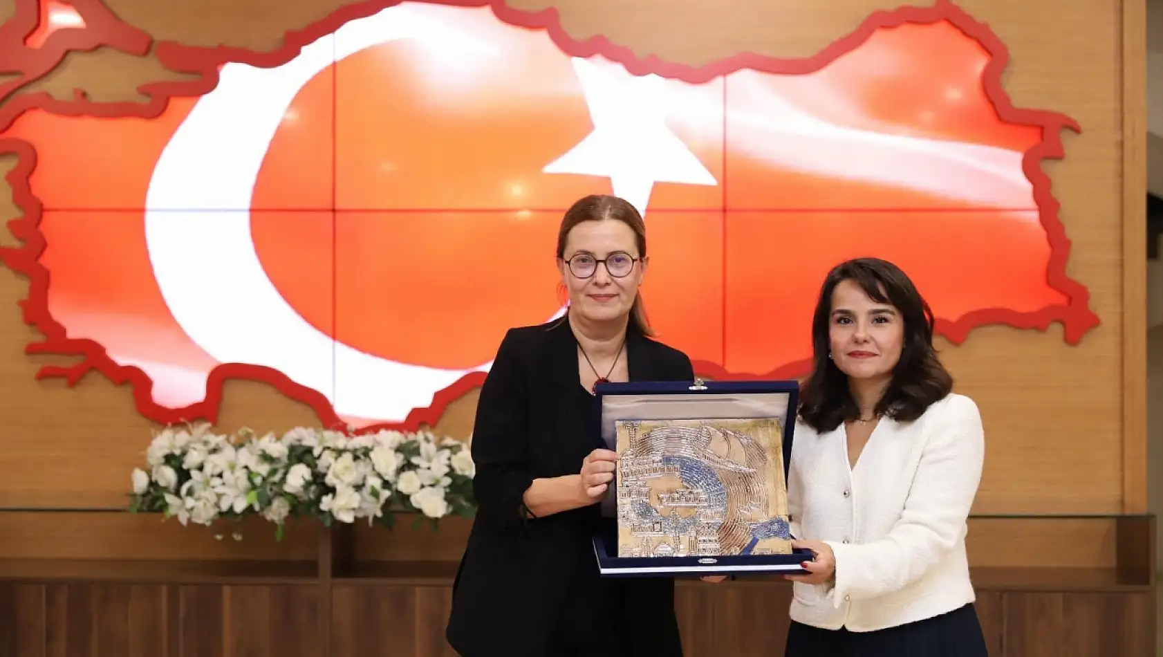 DEÜ'de Cumhuriyet Bayramı coşkusu: 101. Yıl kutlamaları