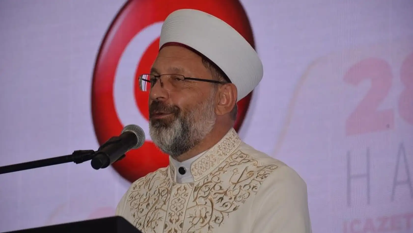 Diyanet İşleri Başkanı Erbaş: Gazze'de zalim Siyonistler Müslümanları katlediyor