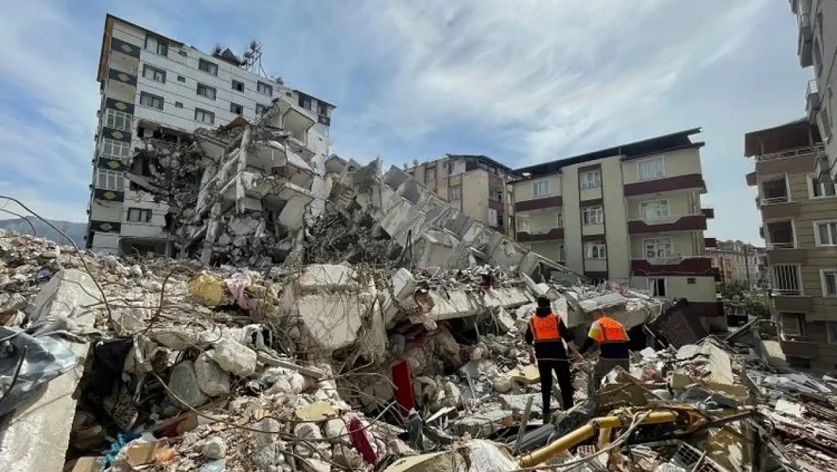 Emlakbank müteahhidi için 22,5 yıl hapis talebi