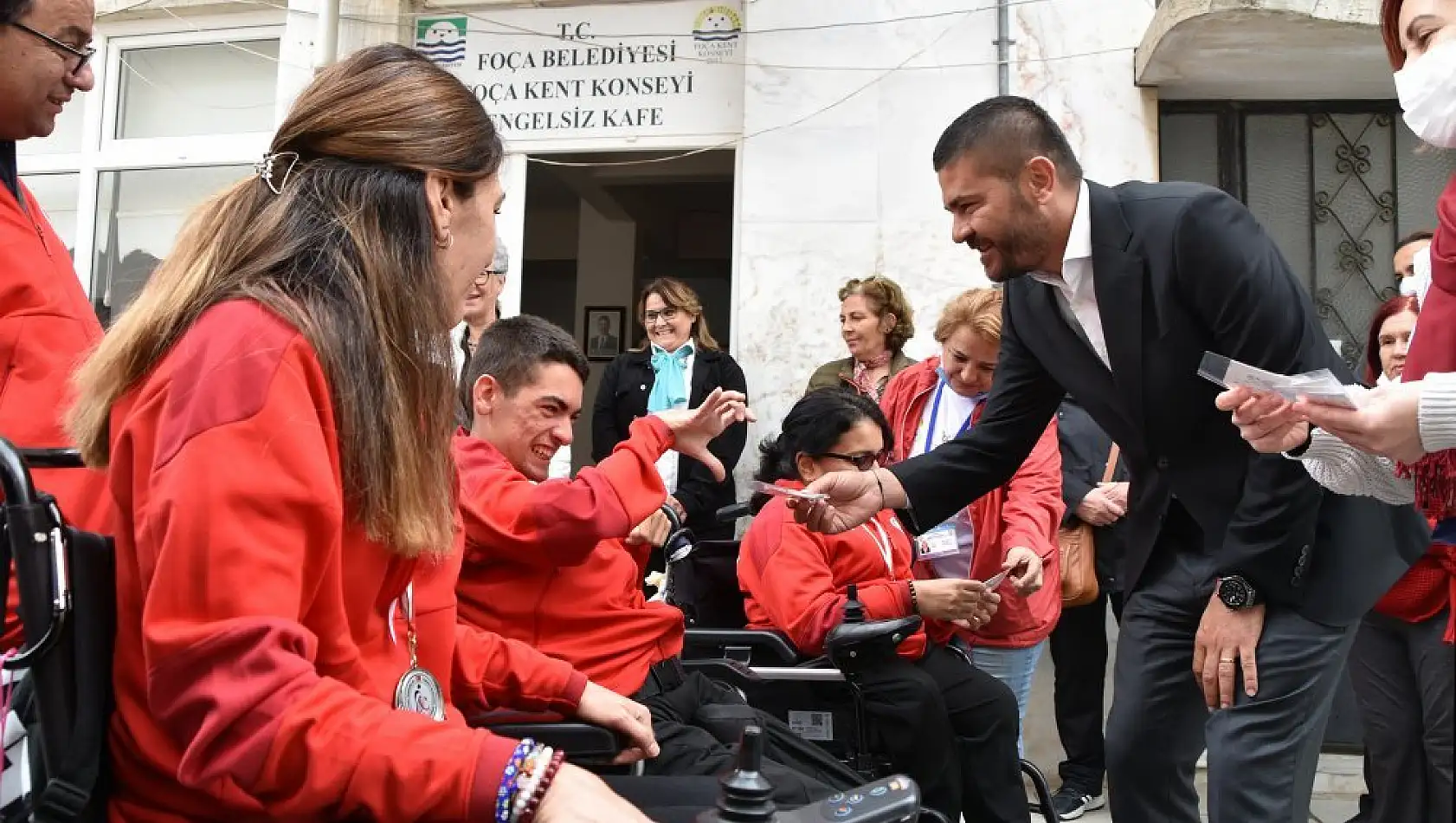 Engelli Boccia sporcuları Foça'ya madalya kazandırdı