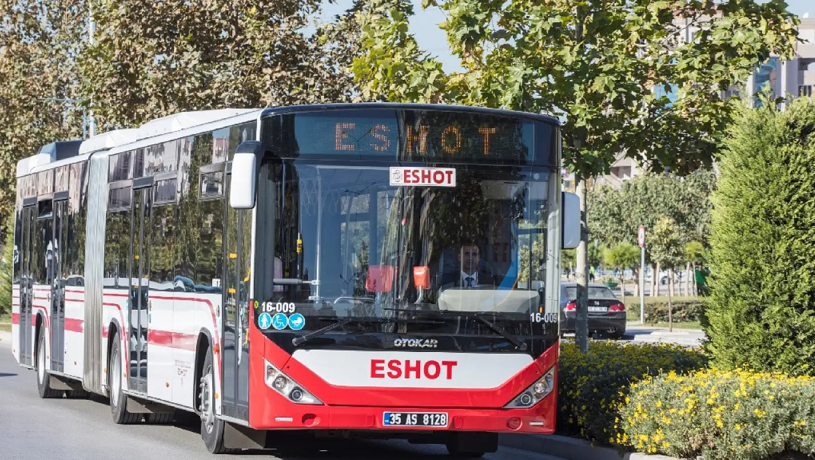 ESHOT'tan öğrencilere hızlı ulaşım: Beş yeni ekspres hattı hizmete alınıyor!