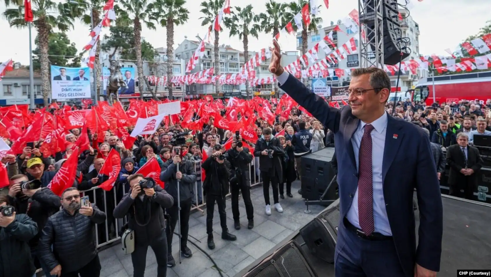 Festival, Özel'in açılış konuşmasıyla başlıyor