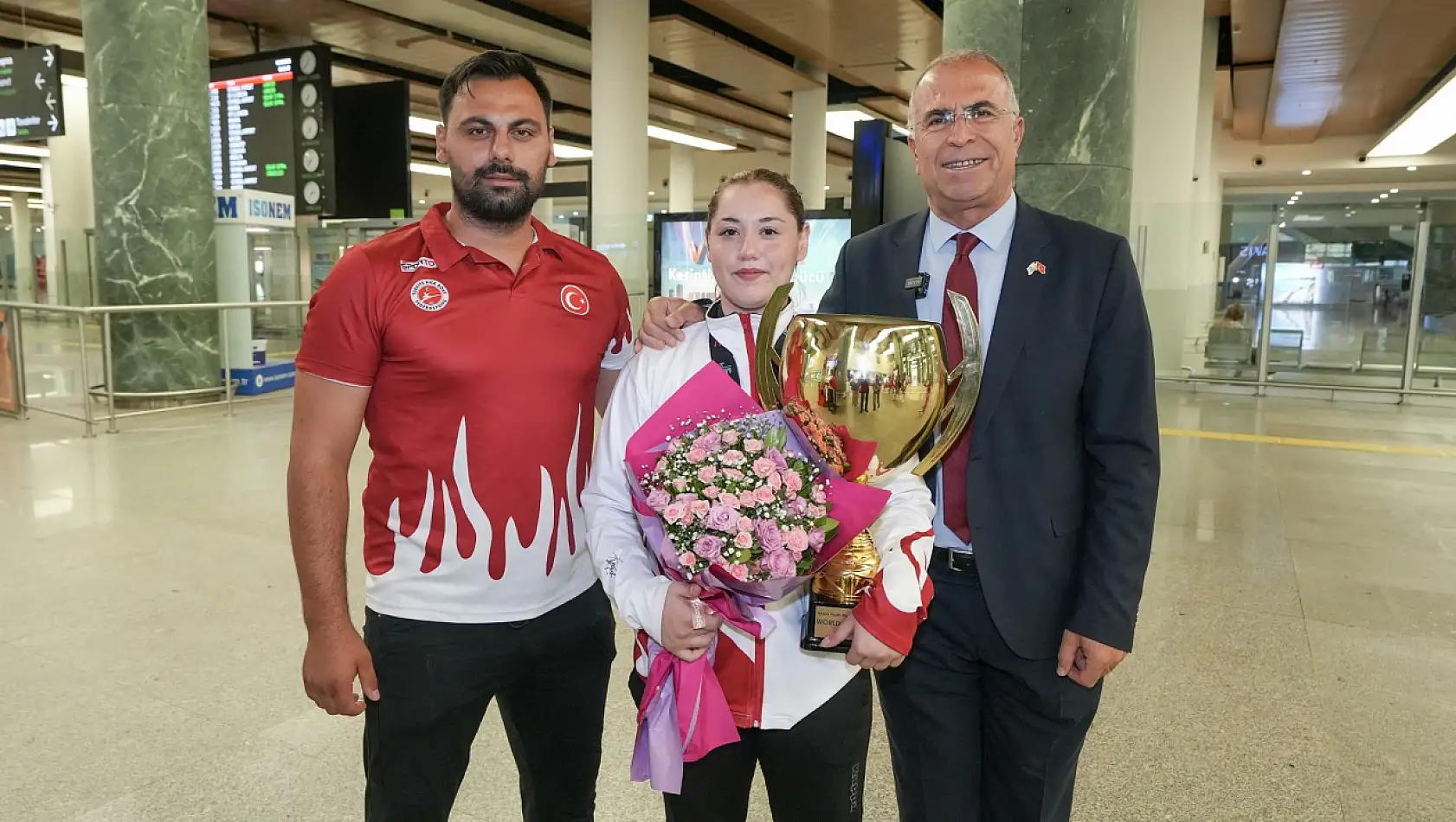 Gaziemirli Melisa, Kick Boks Dünya Şampiyonu oldu