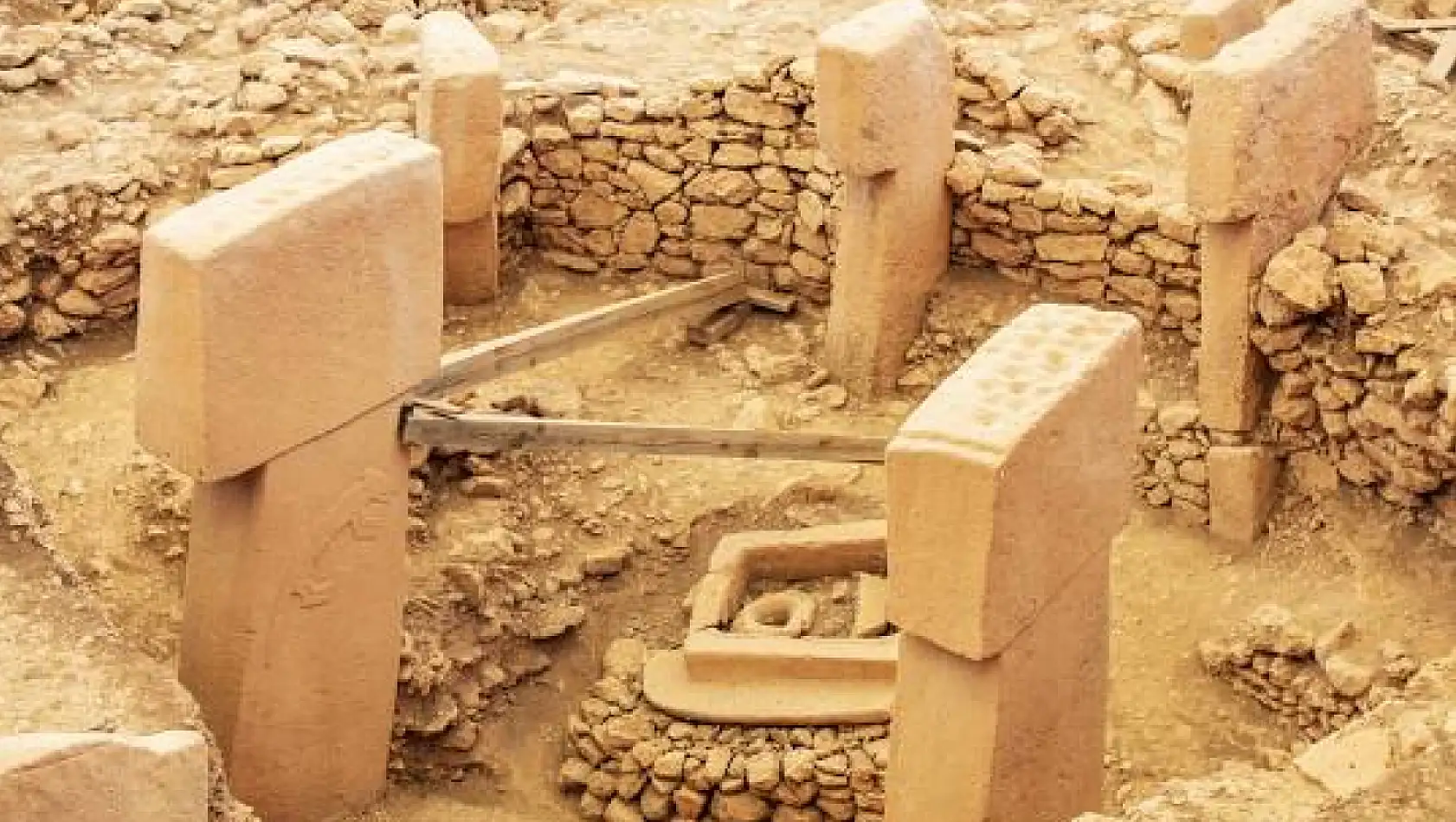 İnsanlık tarihinin en eski tapınağı: Göbeklitepe