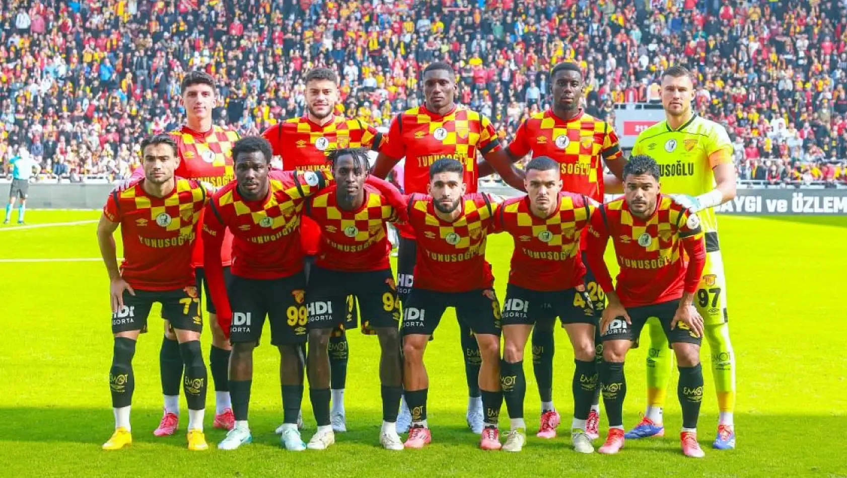 Göztepe'de Beşiktaş mesaisi devam ediyor