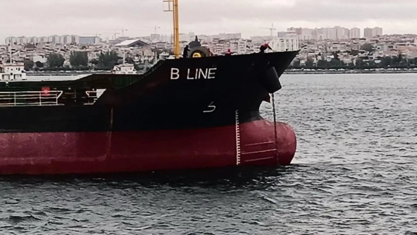 İstanbul Boğazı'nda gemi krizi: Boğaz trafiği kilitlendi