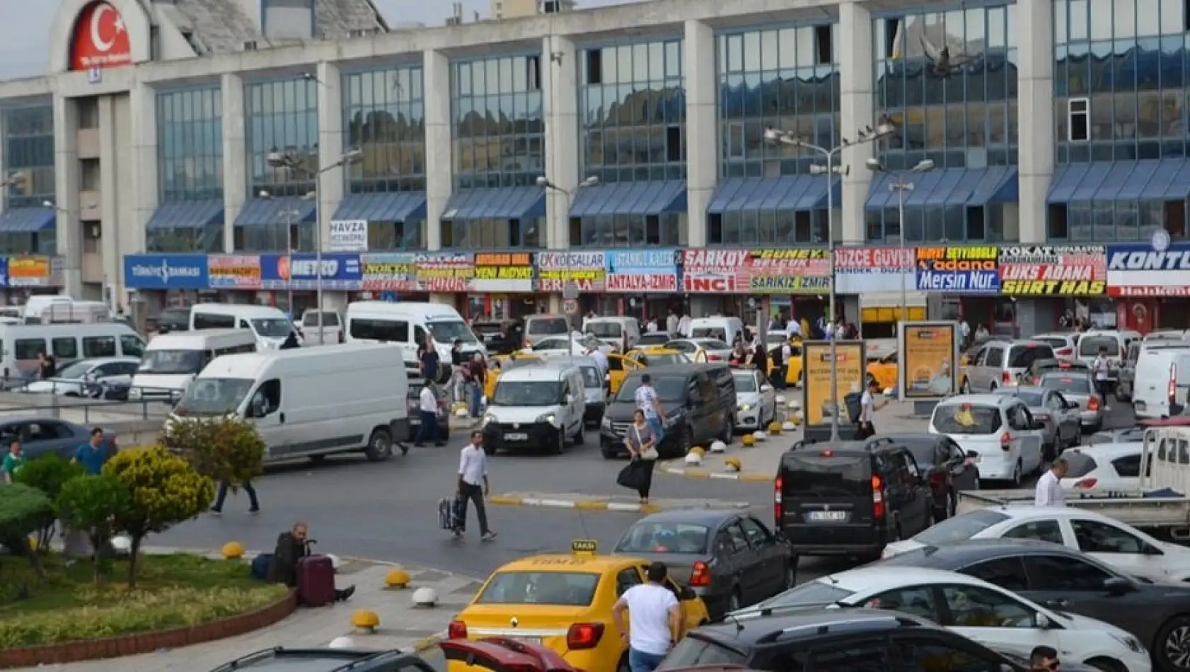 İstanbul’da Ramazan Bayramı öncesinde otobüs biletleri tükendi