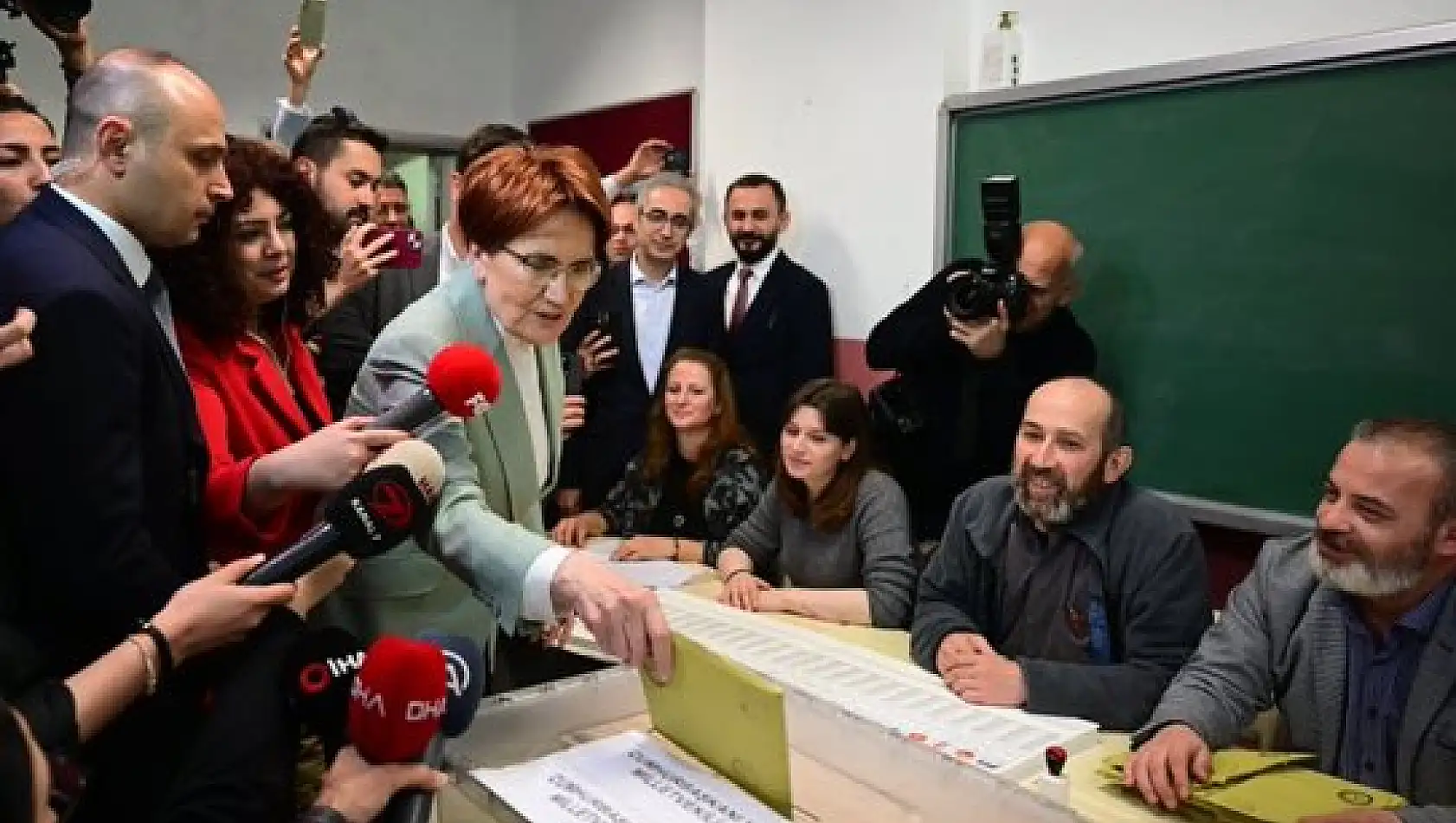 İyi Parti Lideri Meral Akşener oyunu kullandı