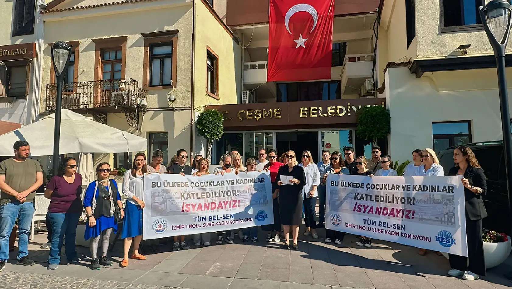 İzmir Çeşme'de kadın cinayetlerine karşı ortak ses 