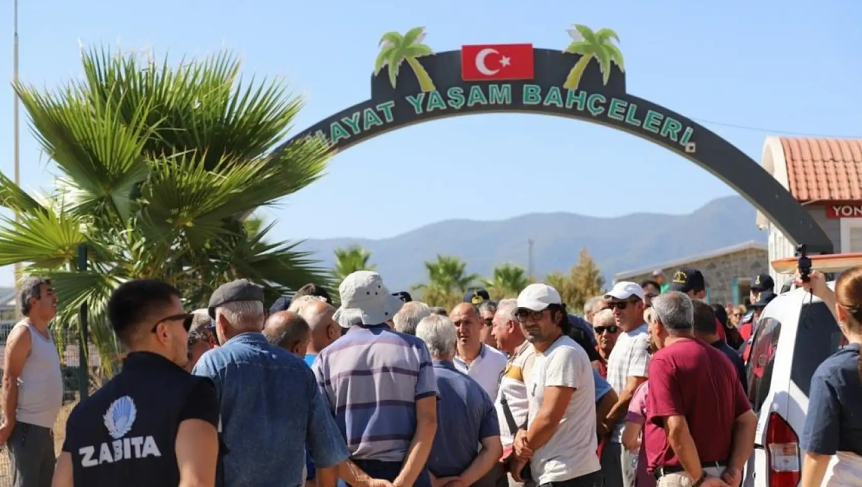 Hobi bahçelerinin yıkımında gerginlik 