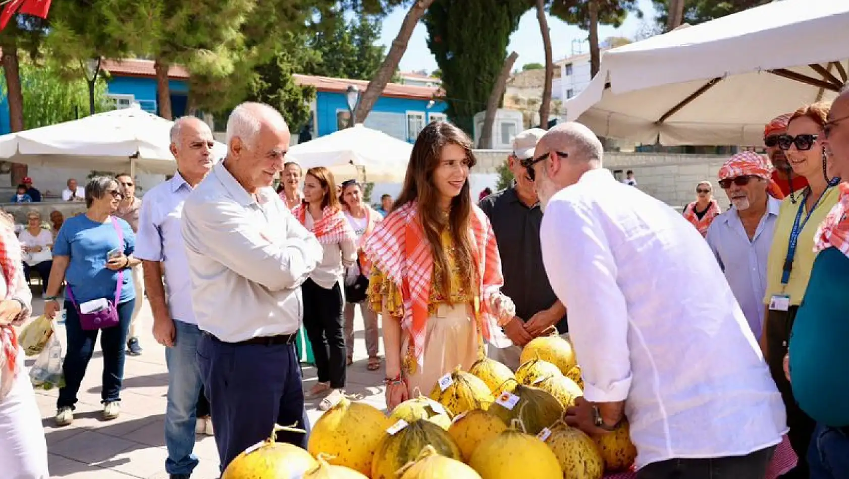 İzmir'de doğal zenginliklerin kutlandığı bir festival yaşanıyor