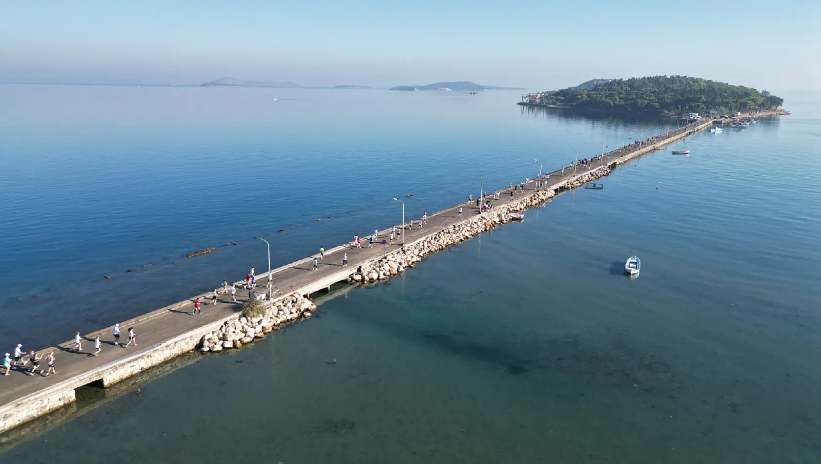 İzmir'in en güzel rotasında Bir'İZ Koşusu