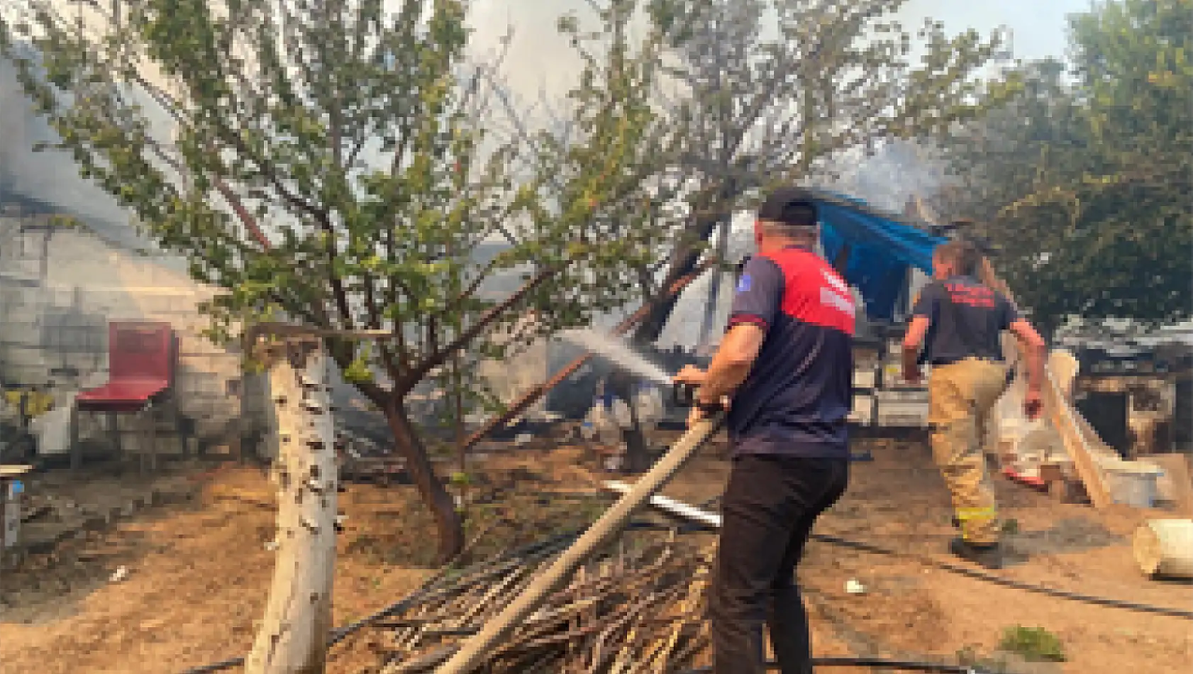 İzmir İtfaiyesi yangınlar için seferberlik ilan etti