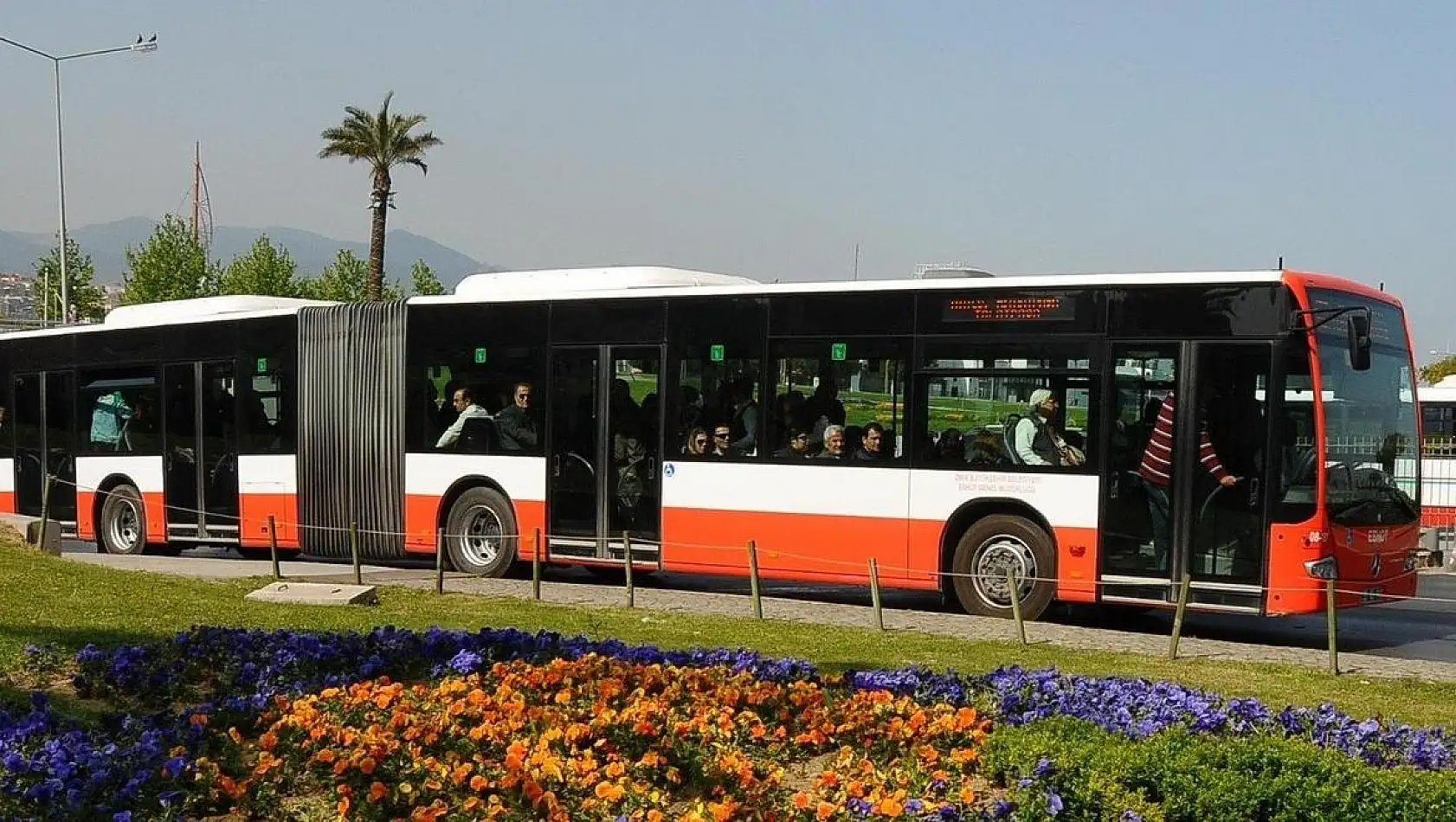 İzmir’e Bayram Hediyesi: Kurban Bayramı’nda toplu ulaşım ücretsiz!