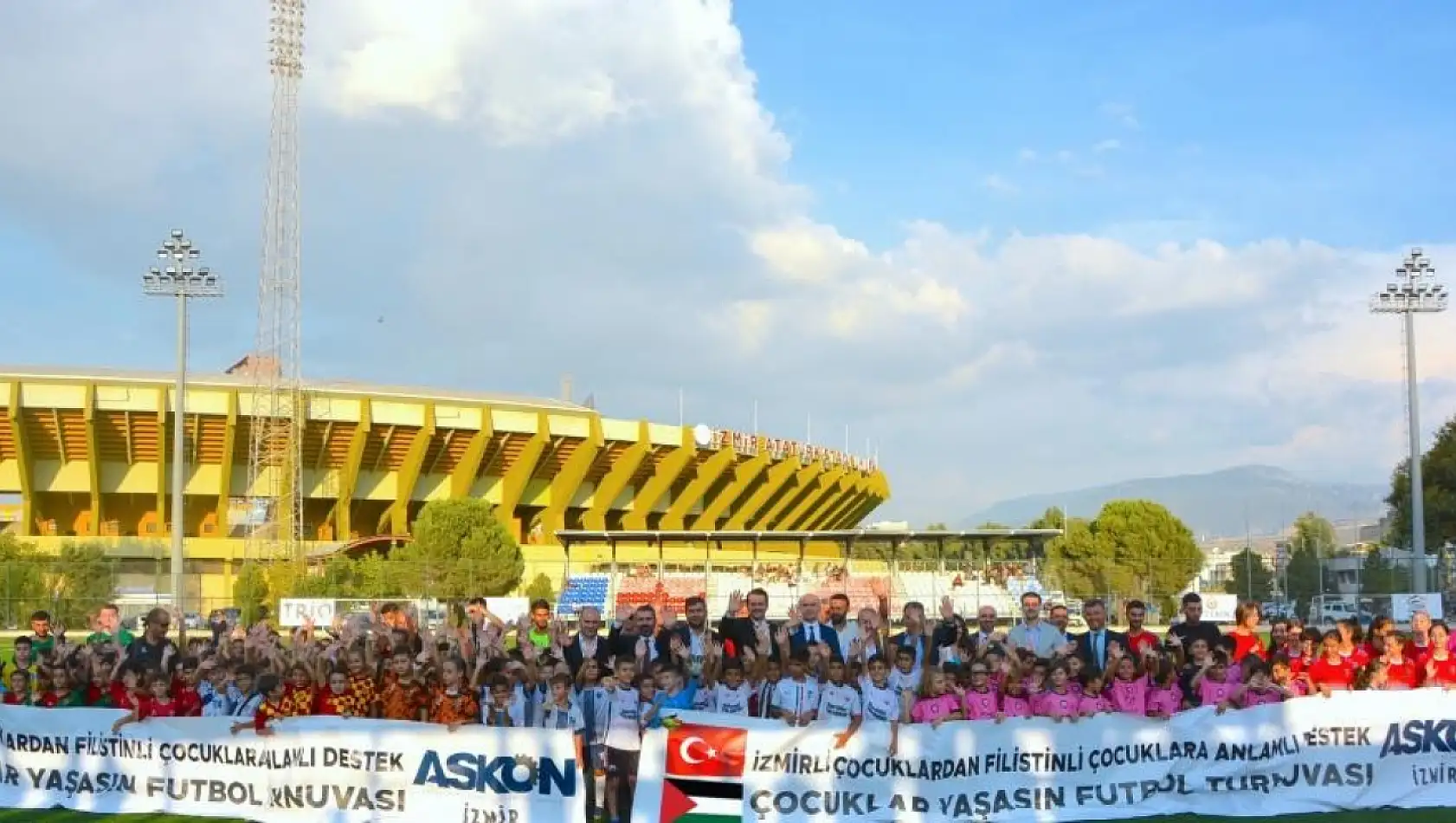 İzmir'de Filistinli çocuklar için turnuva