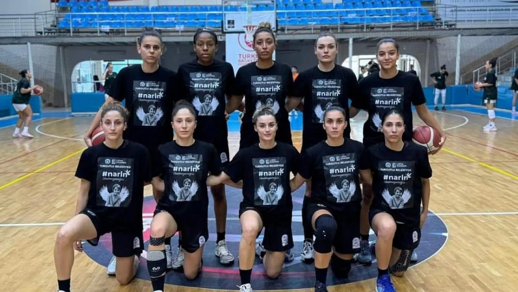 Kadın Basketbol Takımı'ndan duygulandıran forma 