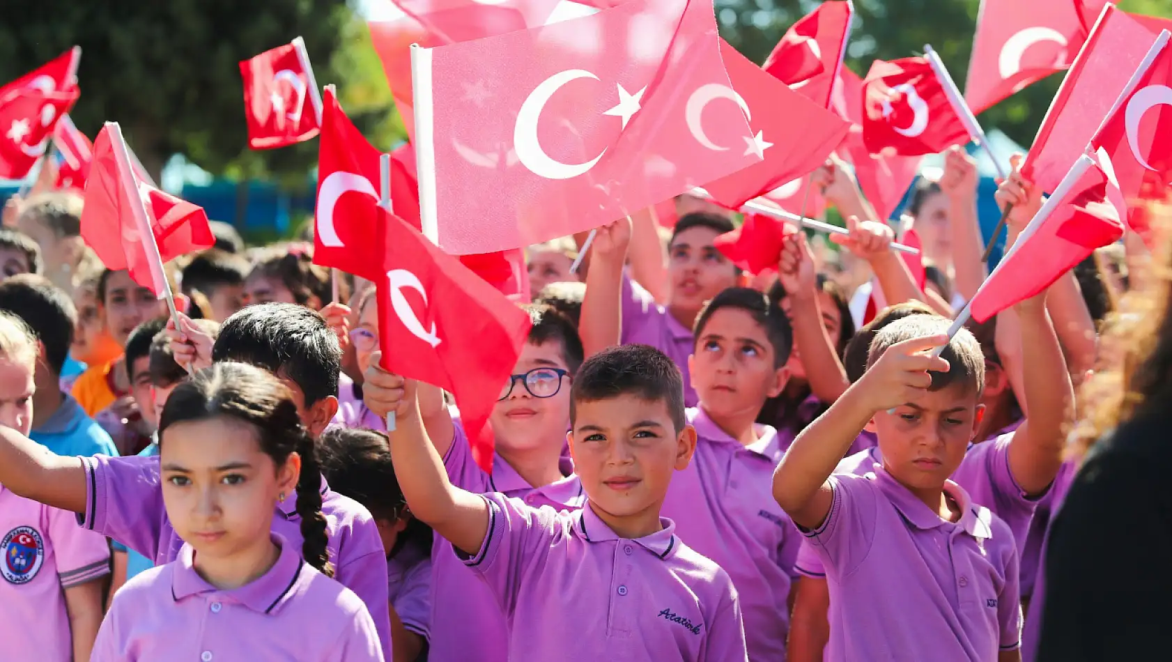  Kurtuluş coşkulu bir törenle kutlandı