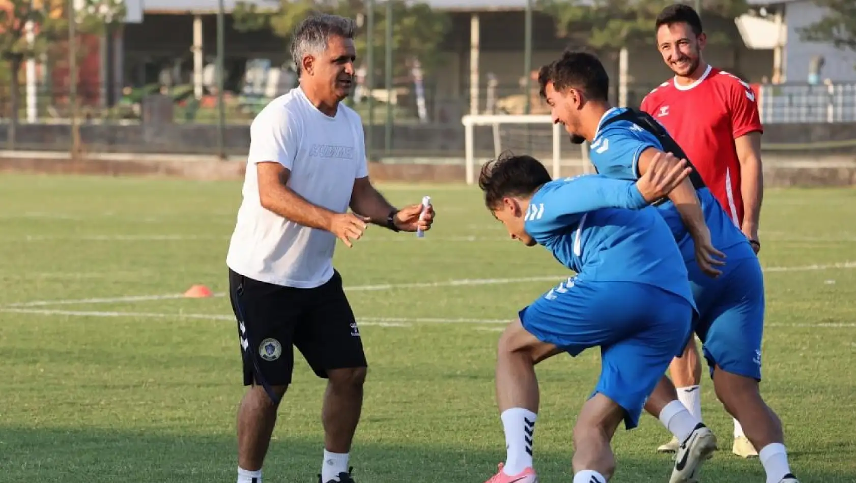 Menemen FK, dış sahada göz doldurdu