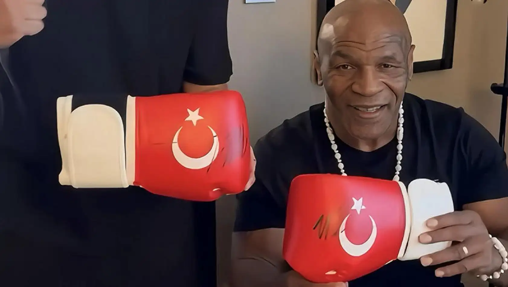 Mike Tyson’dan A Milli Takım’a özel hediye