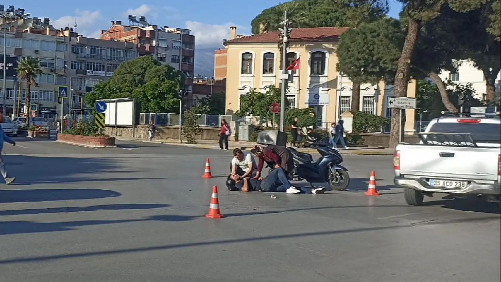 Ödemiş’te motor kazası